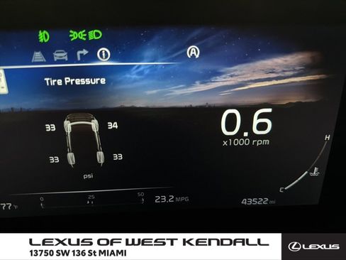 Used 2023 Kia Telluride SX image 1