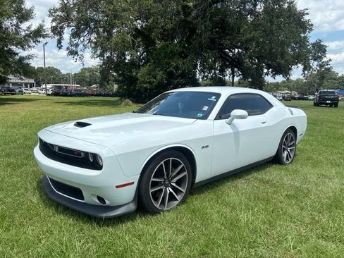 Used 2023 Dodge Challenger R/T RWD image 6
