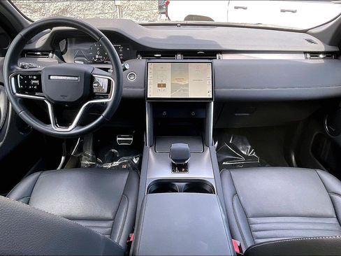 Certified 2024 Land Rover Discovery Sport Dynamic SE AWD/4WD image 15