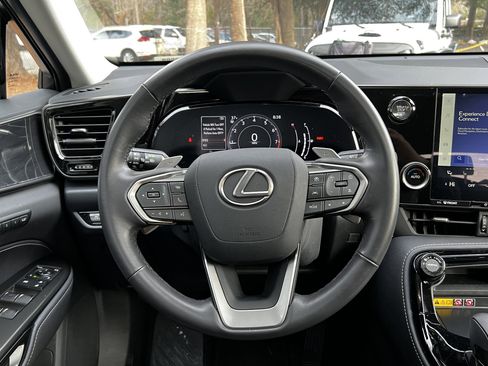 Used 2025 Lexus NX 250 250 Premium image 34
