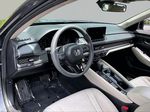 Used 2025 Honda Accord SE image 14