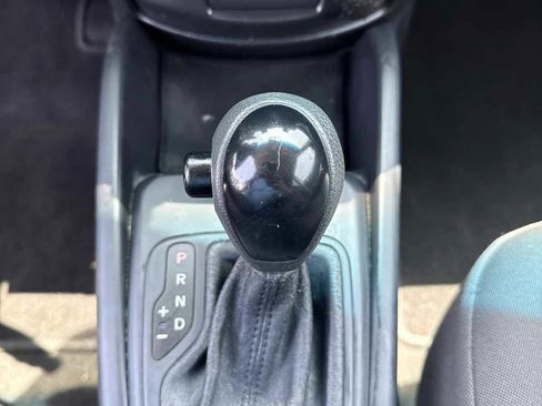 Used 2013 Kia Soul FWD image 30