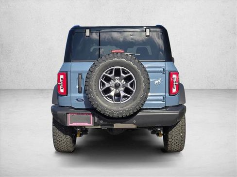 New 2025 Ford Bronco Badlands image 6