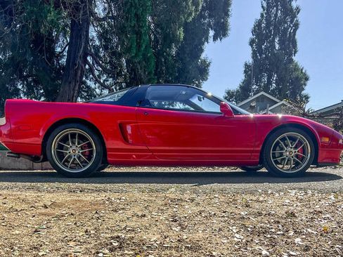 Used 1992 Acura NSX RWD image 9