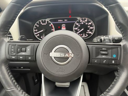 Used 2023 Nissan Rogue SV w/ SV Premium B Package AWD/4WD image 15