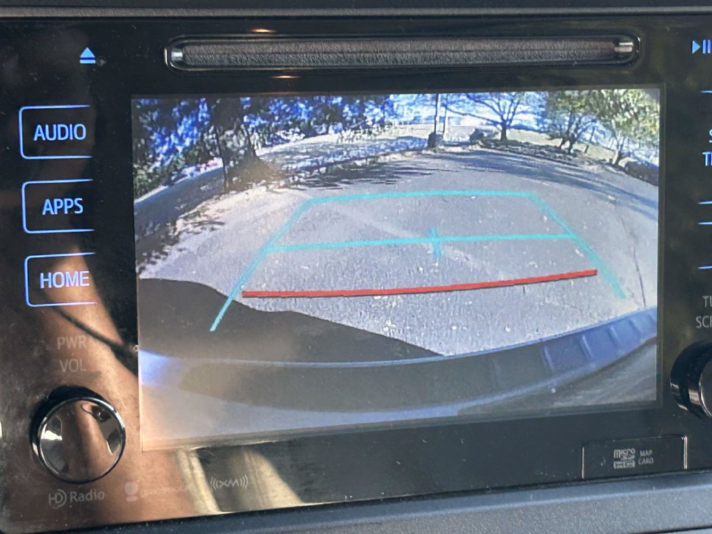 Used 2016 Toyota Sienna XLE Premium FWD image 17