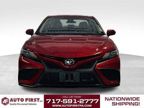 Used 2022 Toyota Camry SE image 8