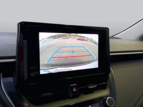 Used 2024 Toyota Corolla LE FWD image 25