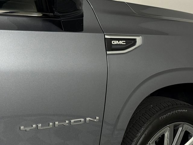 Used 2021 GMC Yukon XL SLT w/ Rear Media and Nav Package RWD image 17