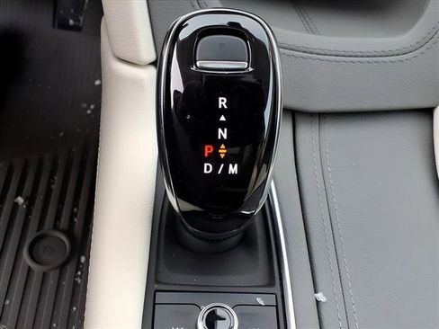 Used 2025 Cadillac XT6 Premium Luxury w/ LPO, Floor Liner Package image 25