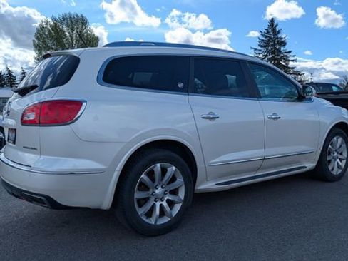 Used 2015 Buick LaCrosse Premium image 2