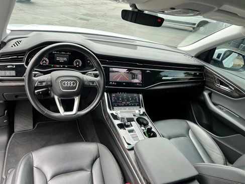 Used 2022 Audi Q8 Premium AWD/4WD image 23