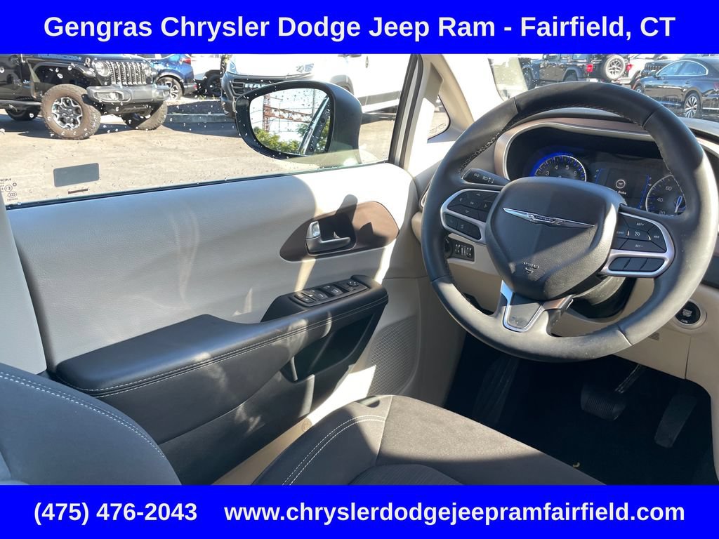 Certified 2023 Chrysler Voyager LX FWD image 64
