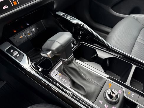 New 2025 Kia Sorento SX image 31