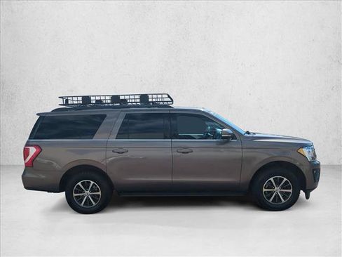 Used 2019 Ford Expedition Max XLT w/ Equipment Group 201A AWD/4WD image 4