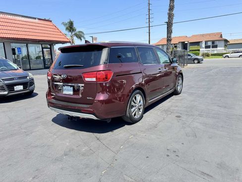 Used 2017 Kia Sedona SX Limited FWD image 6