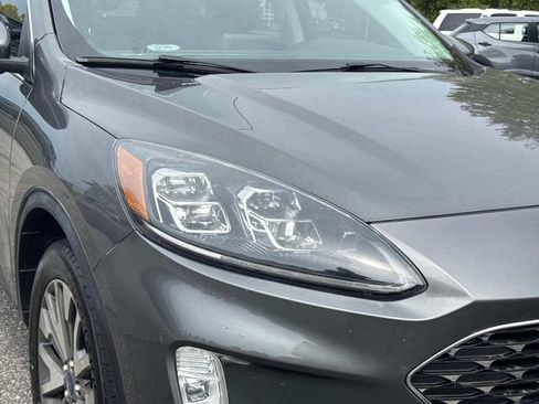 Used 2022 Ford Escape Titanium w/ Class II Trailer Tow Package AWD/4WD image 11