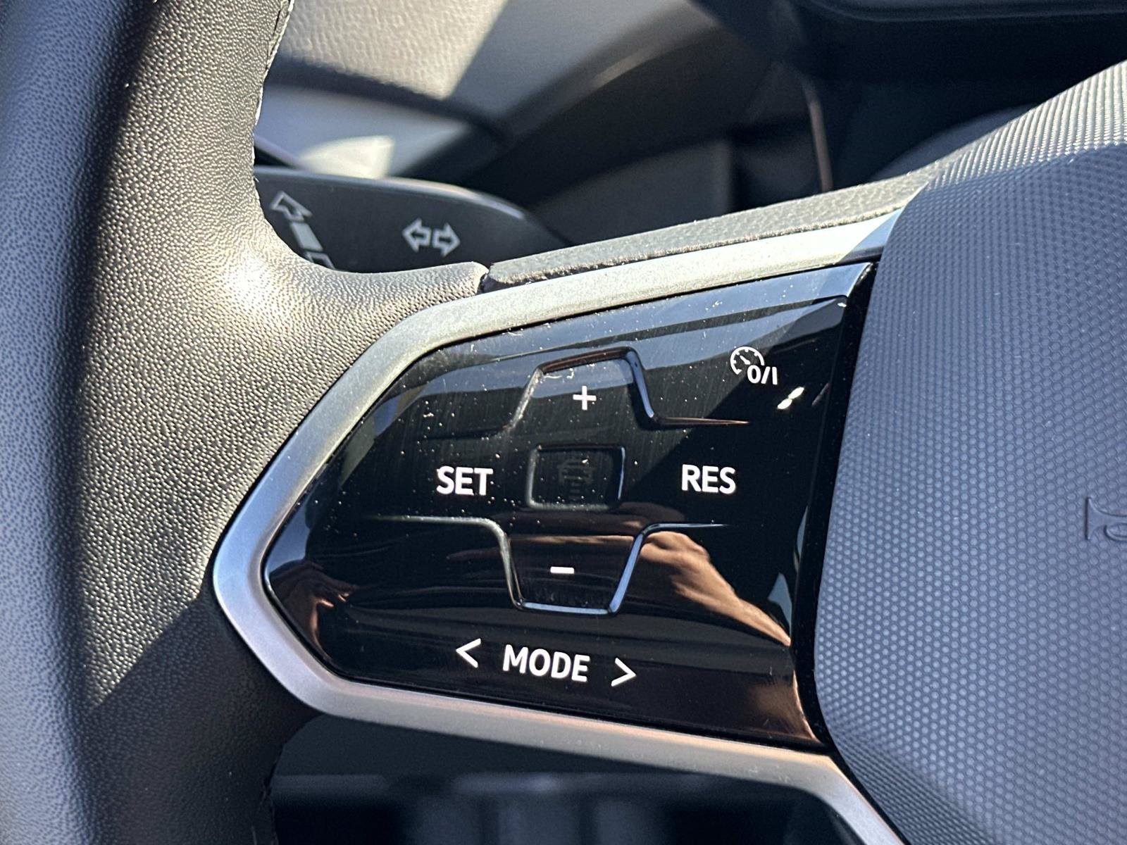 Certified 2023 Volkswagen ID.4 Pro S AWD/4WD image 9