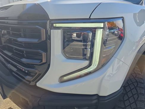 Used 2025 GMC Sierra 1500 AT4X AWD/4WD image 33