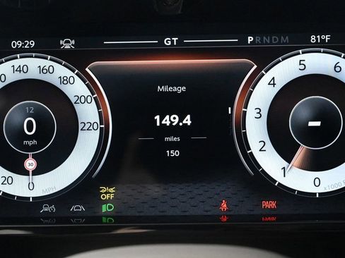 Used 2025 Aston Martin Vanquish image 6