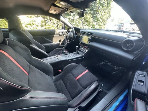 Used 2024 Subaru BRZ Limited RWD image 9