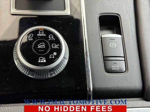 Used 2024 Mitsubishi Outlander SE image 33