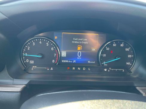 Used 2021 Ford Explorer Limited w/ Equipment Group 301A AWD/4WD image 20