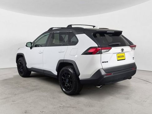 Used 2019 Toyota RAV4 XLE Premium w/ Advanced Technology Package AWD/4WD image 3