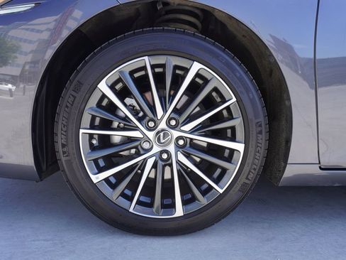 Used 2024 Lexus ES 350 w/ Premium Package FWD image 21