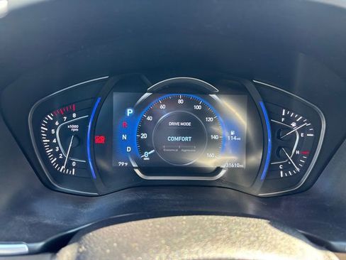 Used 2020 Hyundai Santa Fe Limited AWD/4WD image 23