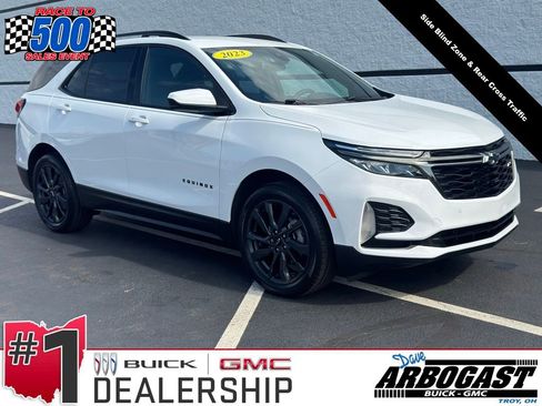 Used 2023 Chevrolet Equinox RS w/ LPO, Floor Liner Package FWD image 1
