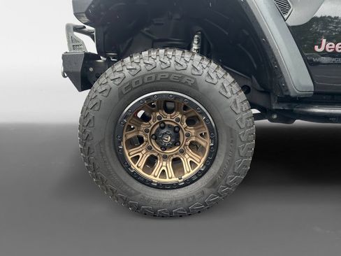 Used 2021 Jeep Wrangler Unlimited Rubicon AWD/4WD image 15