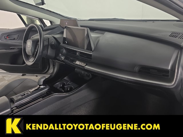 Used 2025 Toyota Prius LE FWD image 26