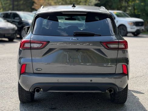 Used 2023 Ford Escape ST-Line Select w/ Tech Pack #1 AWD/4WD image 4