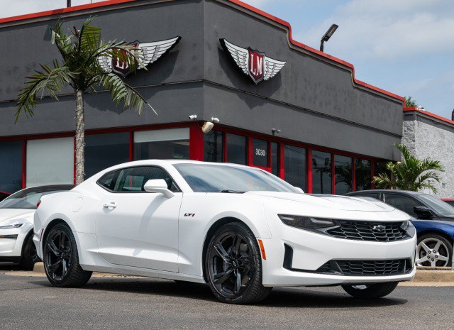 Used 2022 Chevrolet Camaro LT RWD image 1