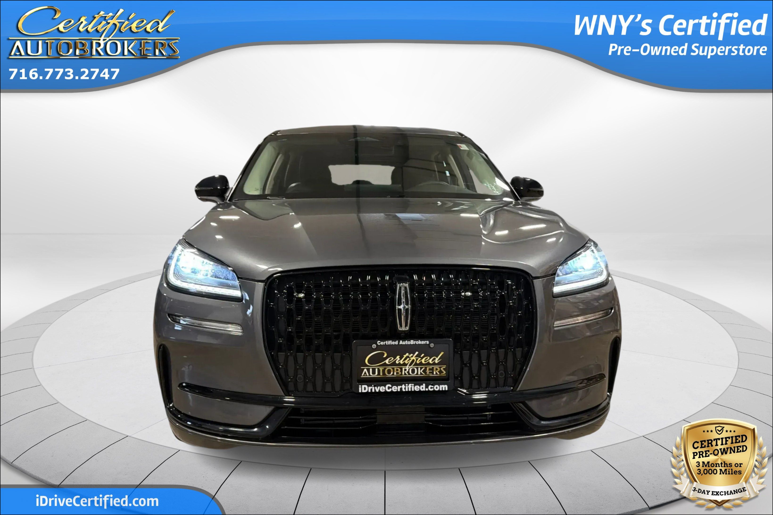 Used 2023 Lincoln Corsair AWD w/ Equipment Group 101A image 2