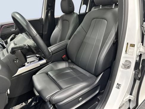Used 2023 Mercedes-Benz GLB 250 4MATIC image 26