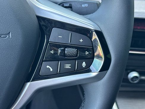 Used 2025 BMW i4 eDrive40 w/ Driving Assistance Package image 31