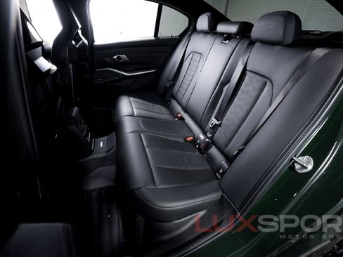 Used 2023 BMW M3 w/ M Carbon Exterior Package RWD image 86