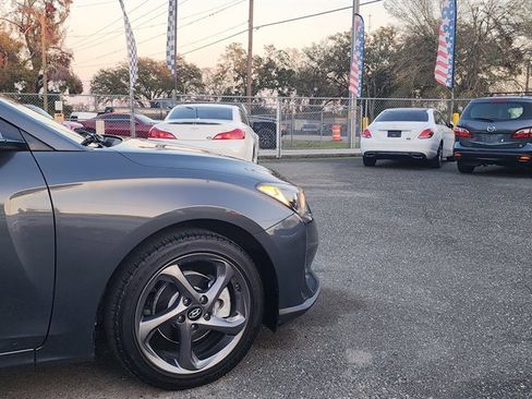 Used 2019 Hyundai Veloster 2.0 image 6