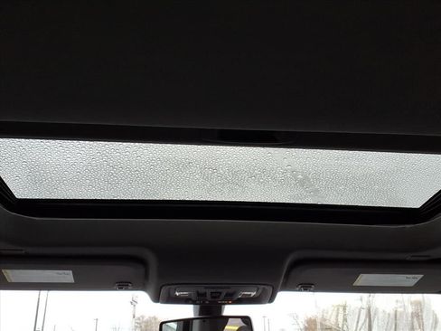 Certified 2022 Chevrolet Silverado 1500 LTZ w/ LTZ Convenience Package II image 22