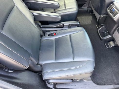 Used 2018 Toyota Highlander XLE AWD/4WD image 18