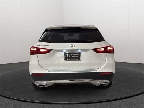 Used 2025 Mercedes-Benz GLA 250 4MATIC image 84