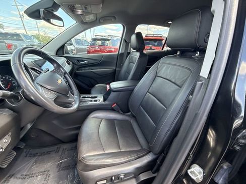 Used 2020 Chevrolet Equinox Premier w/ Premier Redline Edition FWD image 11