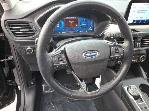 Certified 2021 Ford Escape Titanium w/ Titanium Elite Package image 21