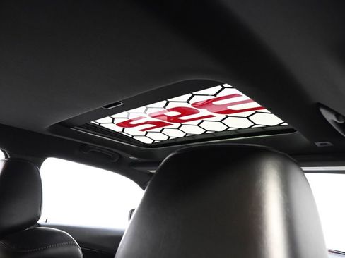 Used 2017 Dodge Charger R/T Scat Pack w/ Technology Group image 17