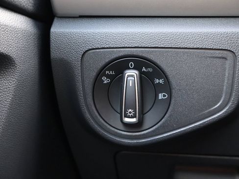 Used 2022 Volkswagen Atlas SE AWD/4WD image 35
