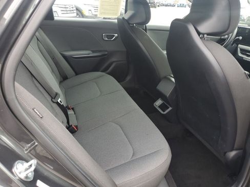 Used 2025 Kia K4 FWD image 38