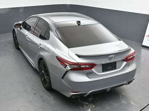 Used 2021 Toyota Camry XSE image 14