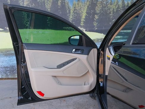 Used 2015 Kia Optima LX w/ Hybrid Convenience Package image 10